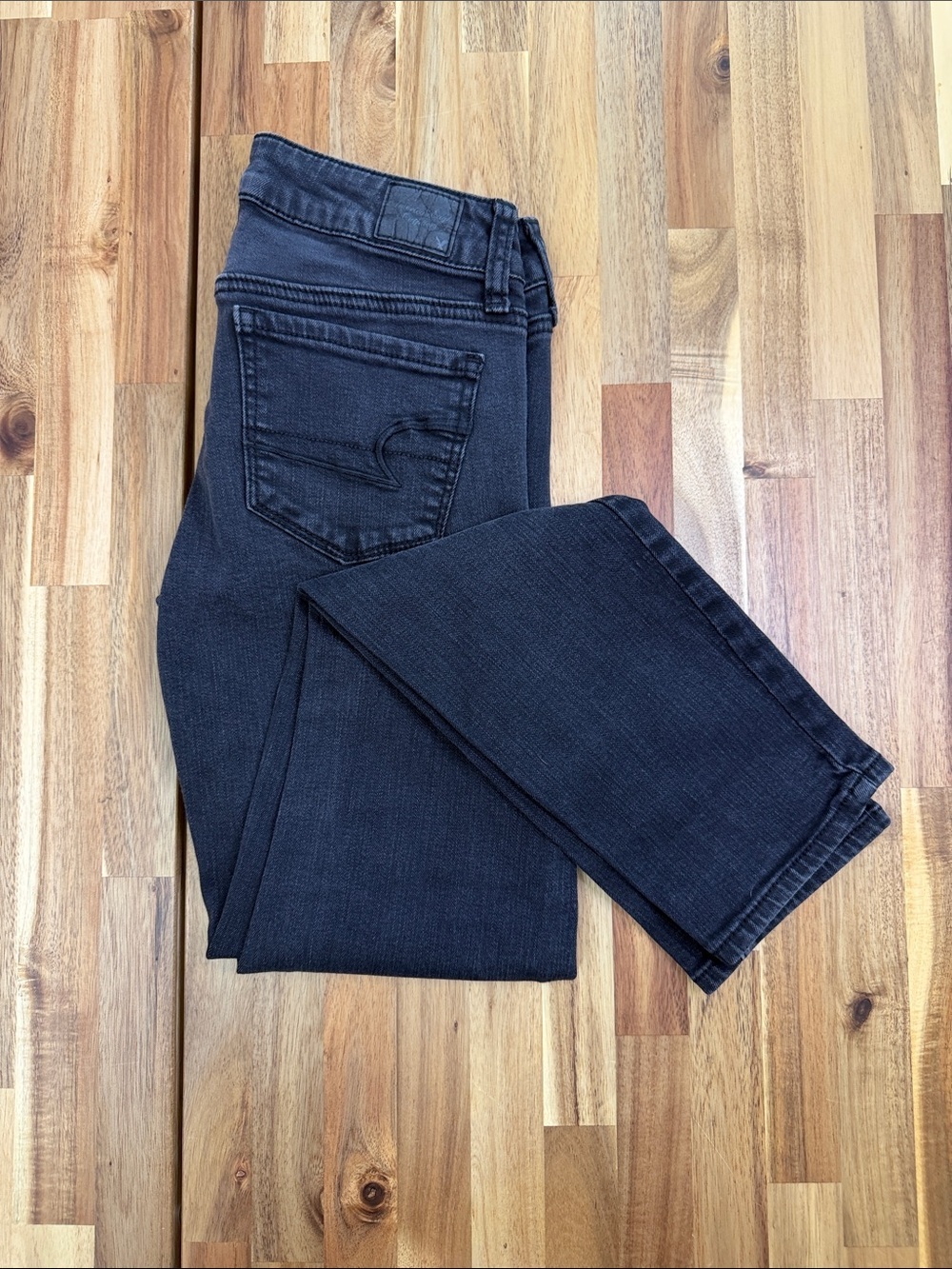 American Eagle Low Rise Skinny Black Denim Jeans